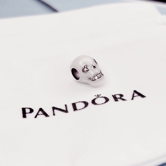 Sterling Silver Pandora Style Glow in Dark Skull Halloween Charm - Picture 2 of 9